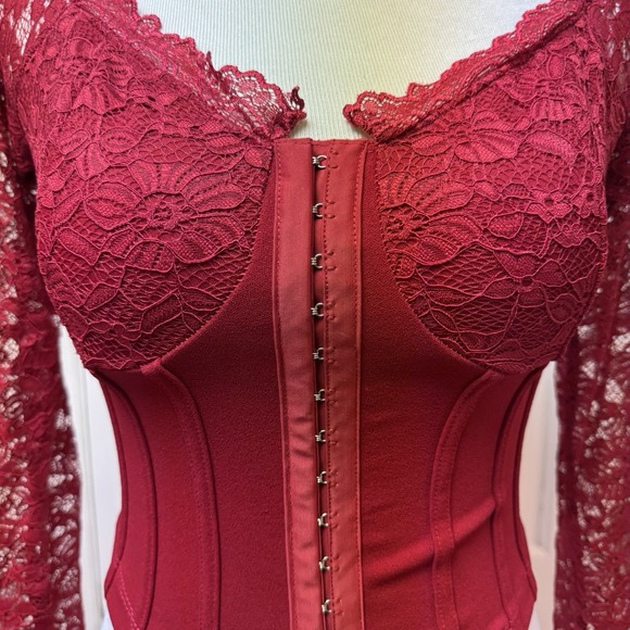 AKIRA Womens Small Red Corset Bustier Date Night Lace Sleeves Regency Going Out - Picture 16 of 16